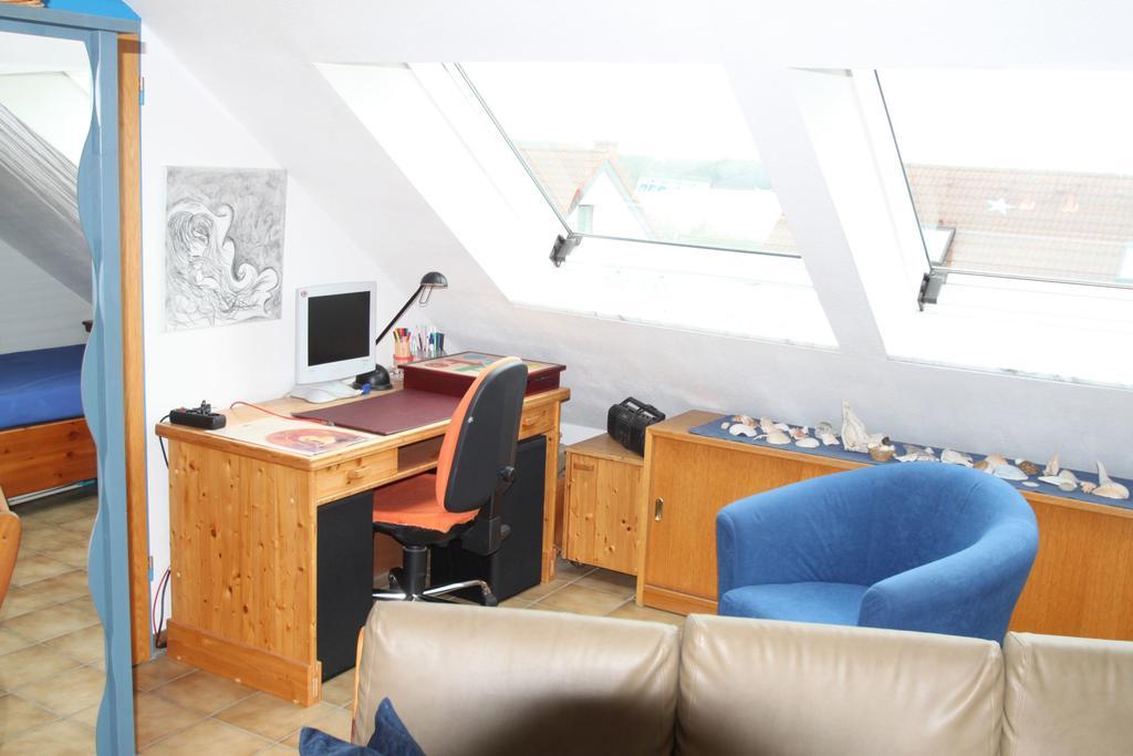 B&B Am See Koeln - Privatzimmer Buitenkant foto