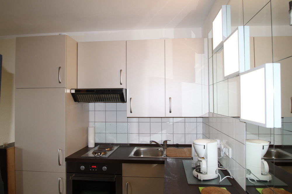B&B Am See Koeln - Privatzimmer Buitenkant foto