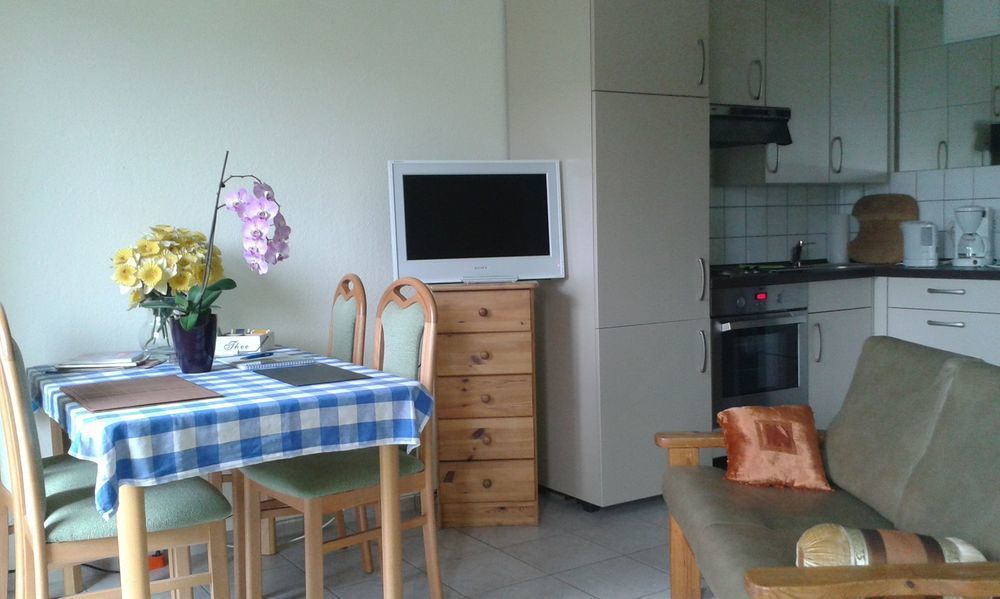 B&B Am See Koeln - Privatzimmer Buitenkant foto